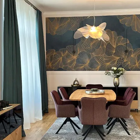 Gloria - * بادنويلر