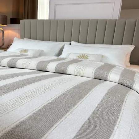 Gloria - بادنويلر